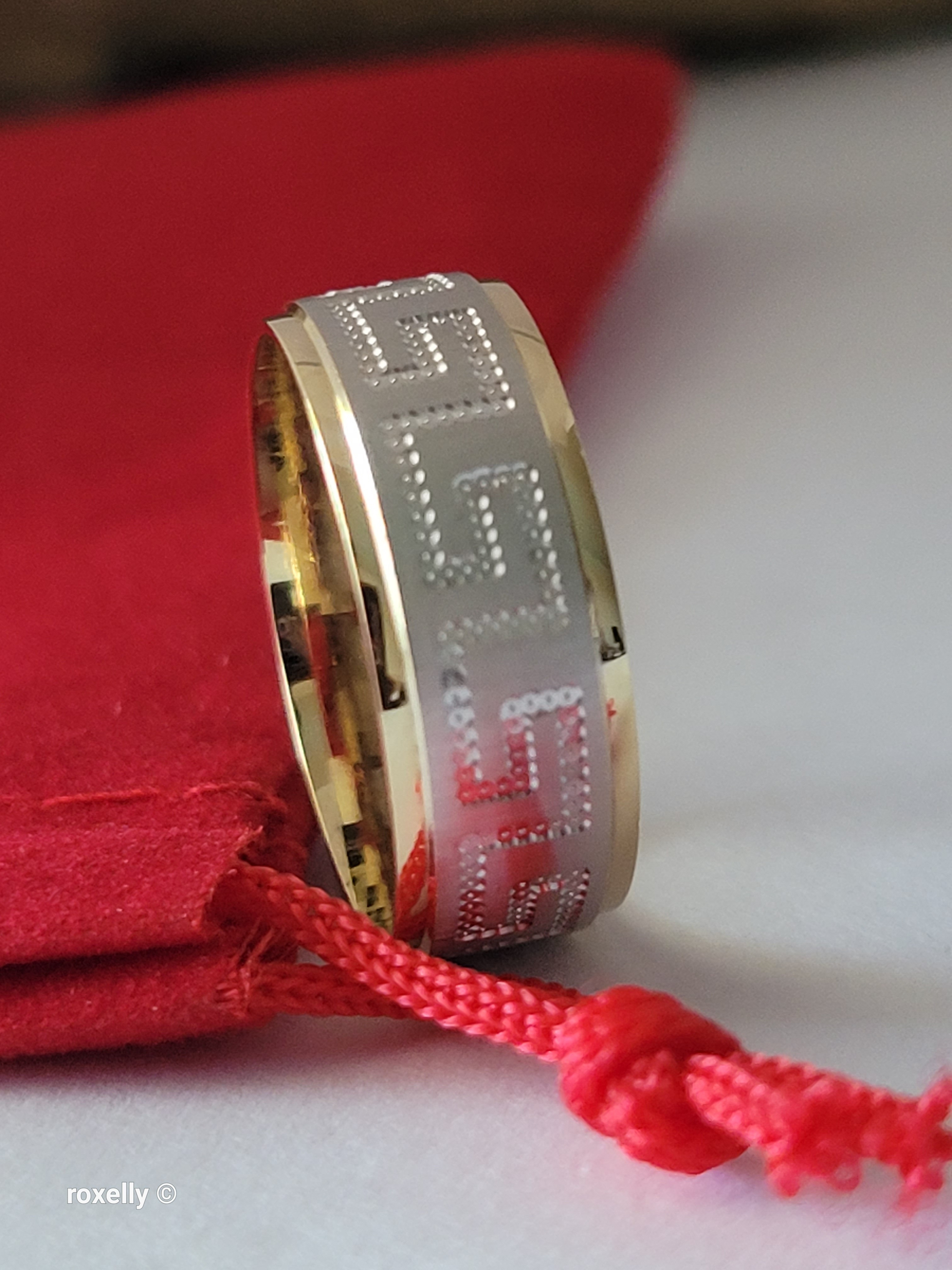 14k TwoTone Greek Key Design Band Ring Size 75 Solid Gold